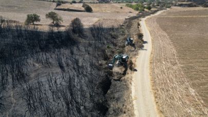 Eceabat’ta Derelerde Yatak Temizliği Çalışmaları Devam Ediyor