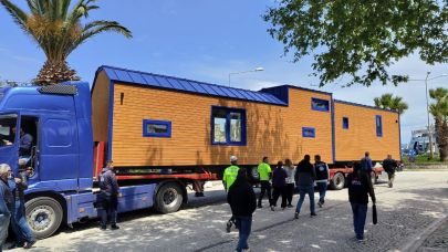 Bozcaada’da Kaçak Tiny House’lar İçin Yıkım Süreci Başladı