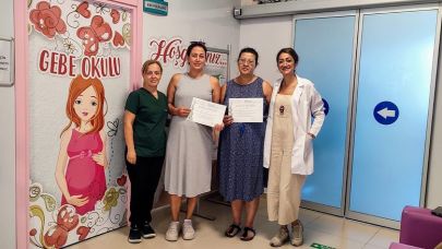 Lapseki Devlet Hastanesi Gebe Okulu Mezunlarını Kutladı