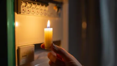 Çanakkale'nin Bazı Köylerine 26 Eylül'de Elektrik Verilmeyecek: Telefon Şarjlarınızı Fulleyin 7 Saat Elektrik Yok