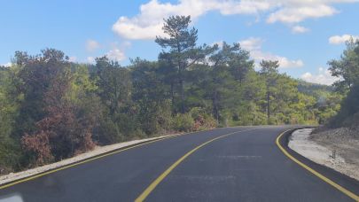 Çanakkale İl Özel İdaresi yol çizgi çalışmalarını sürdürüyor