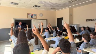 Başkan Atalay, ortaokul öğrencileriyle Kariyer Planlama Gününde buluştu