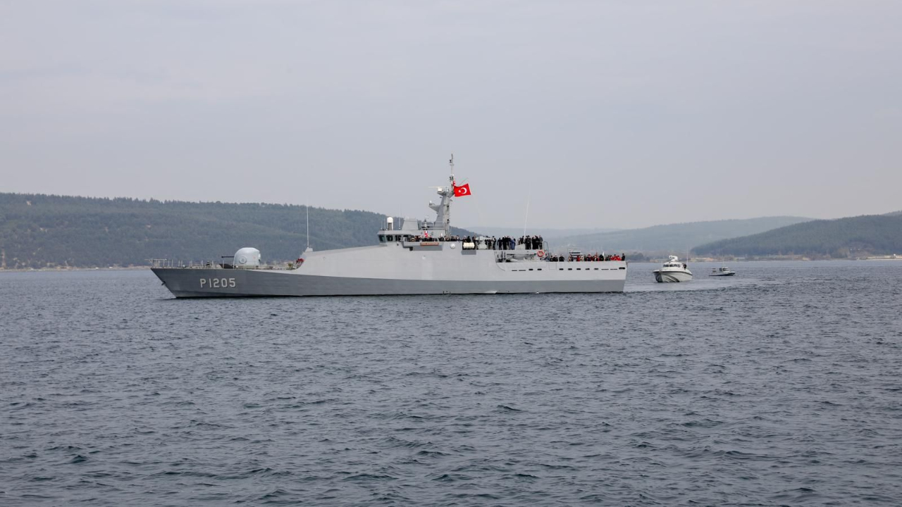 TCG Karabiga Gemisi Çanakkale’de Ziyarete Açılıyor