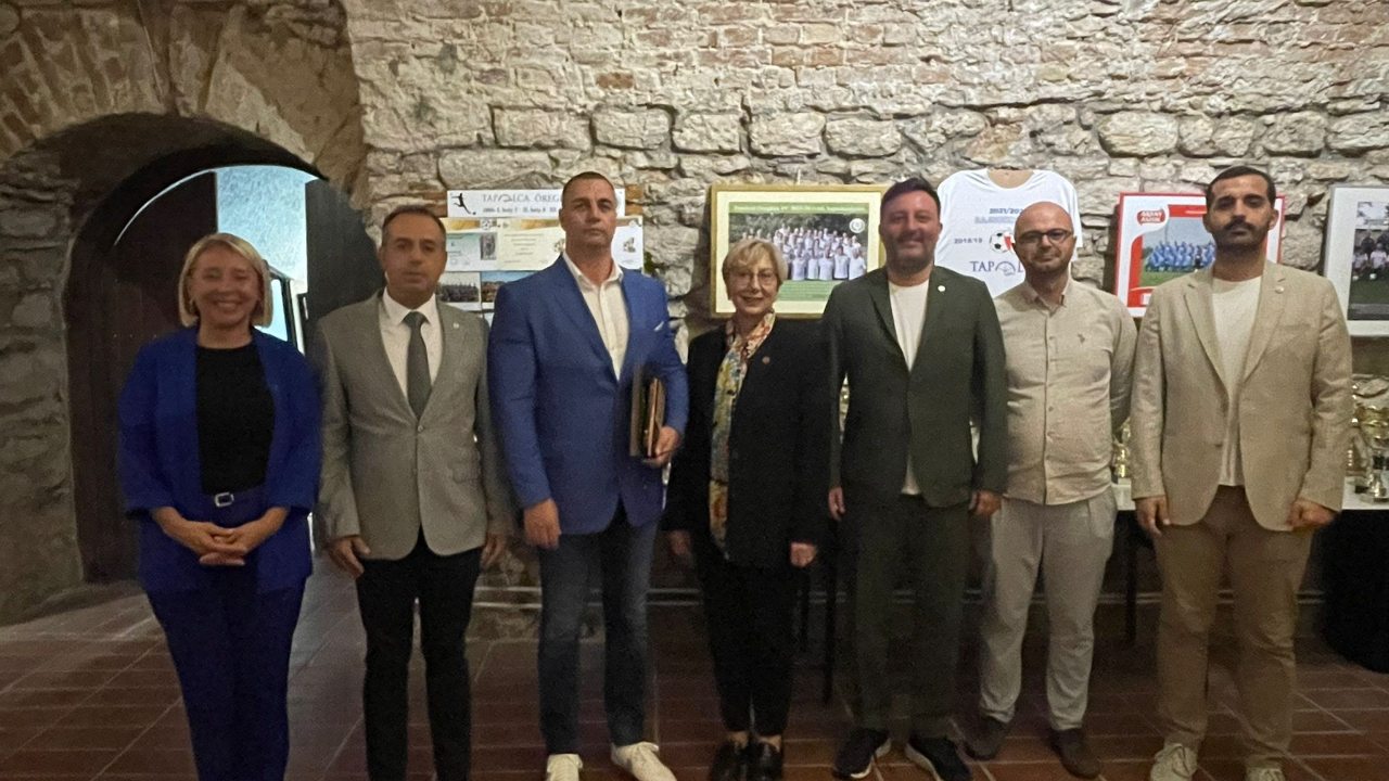 Çanakkale Belediyesi, kardeş kent Tapolca’da
