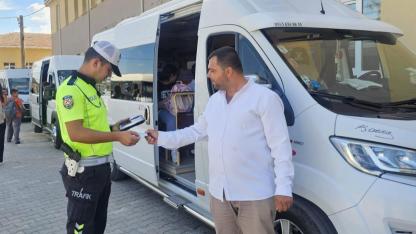 Ayvacık’ta Okul Servis Araçlarına Sıkı Denetim