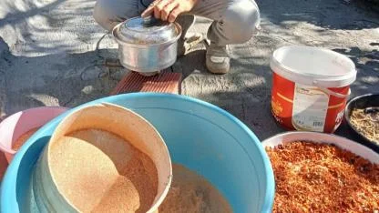 Biga'nın Lezzet Mirası Canlanıyor: Hacıpehlivan Köyü'nde geleneksel nohutlu biber yapımı başladı!