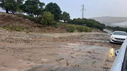 Çanakkale Belediyesi'nden selden etkilenen Gökçeada'ya su desteği