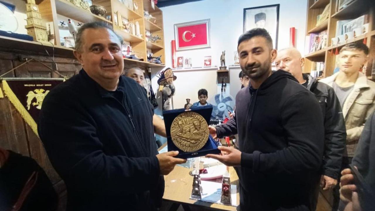 Çanakkale Müzesi’nde 200 bininci ziyaretçi