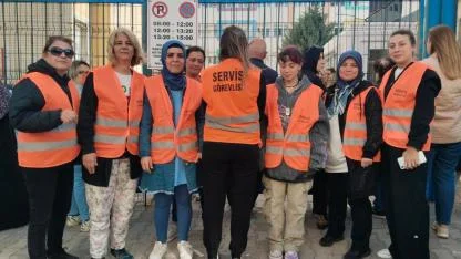 Gelibolu Şoförler ve Otomobilciler Esnaf Odası'ndan servis annelerine ziyaret