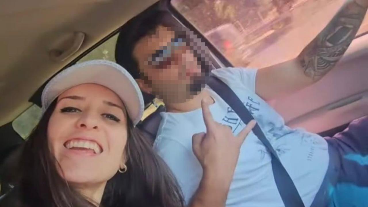 İzmir Urla’da silah temizlerken eşini vurdu