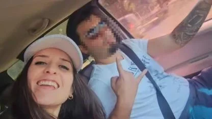 İzmir Urla’da silah temizlerken eşini vurdu