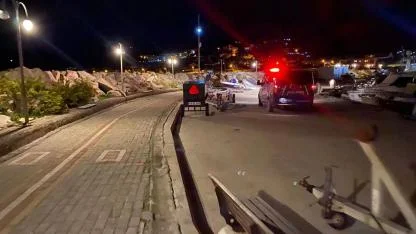 Küçükkuyu'da kayalıklarda bir kişi ölü bulundu