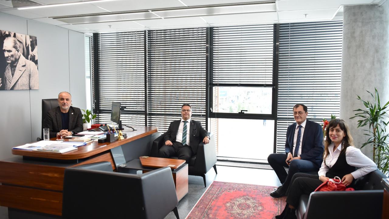 Müdür Esirgemez&#039;den Belediye&#039;ye ziyaret