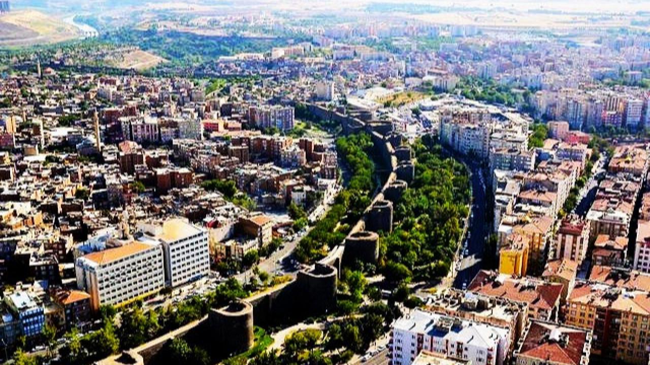 Türkiye&#039;nin Tarihi Mirası Güçleniyor: Mersin, Adana ve Diyarbakır&#039;da Yeni Sit Alanları İlanı ve Tescil Kararları