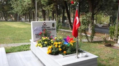 TUSAŞ terör saldırısının üzerinden 1 yıl geçti: Şehit güvenlik görevlisi Atakan Şahin Erdoğan kabrinde anıldı