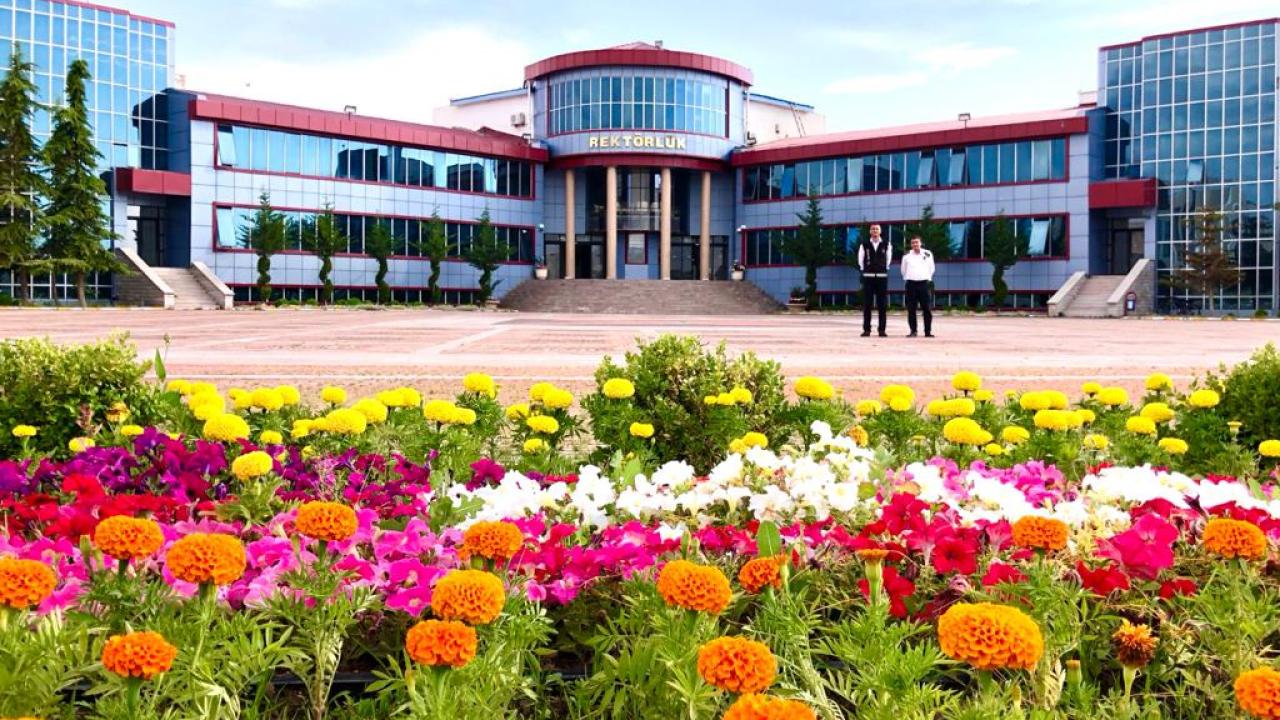 Van YYÜ’den Üniversite-Sanayi İş Birliği Düzenlemesi