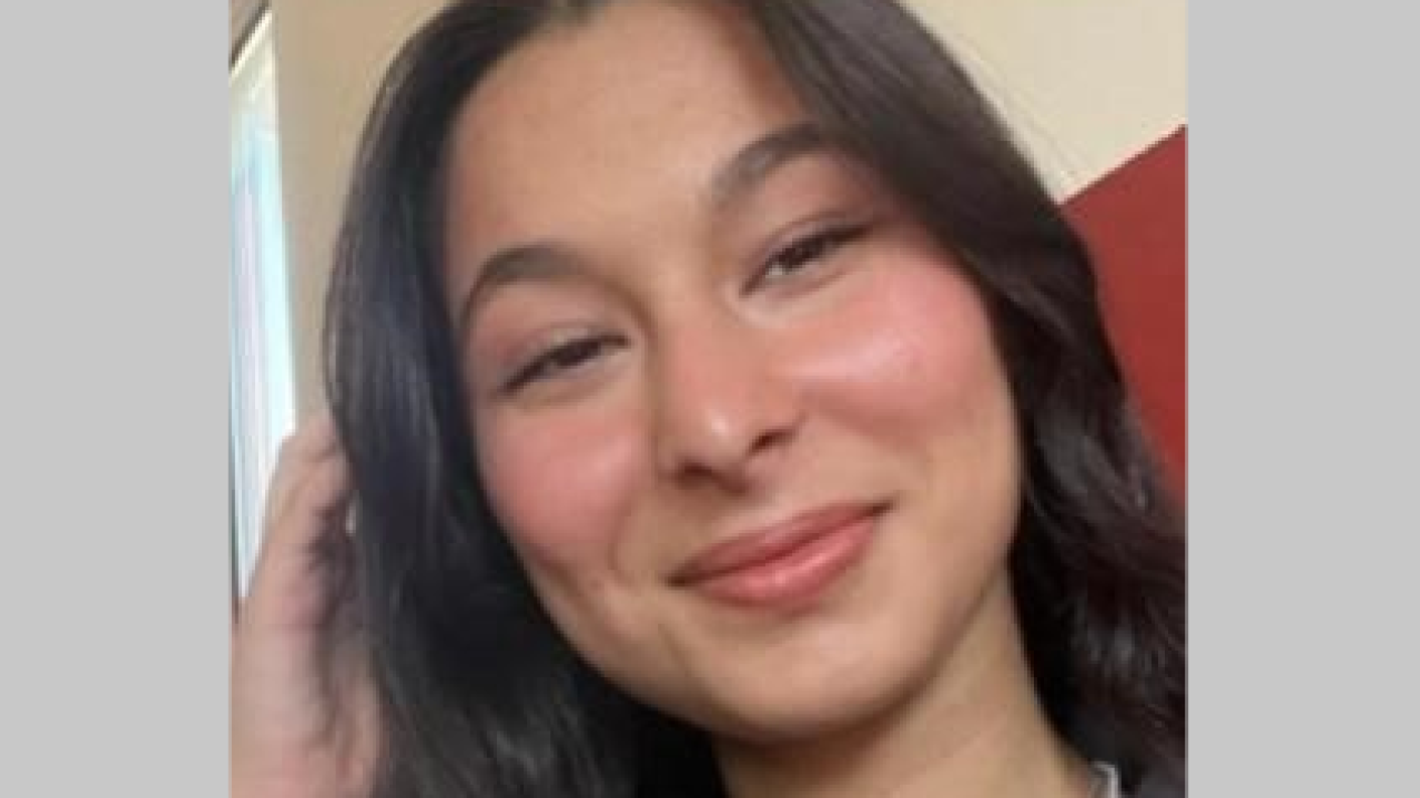 16 yaşındaki Cennet Ovalı, evinde av tüfeğiyle vurulmuş halde bulundu