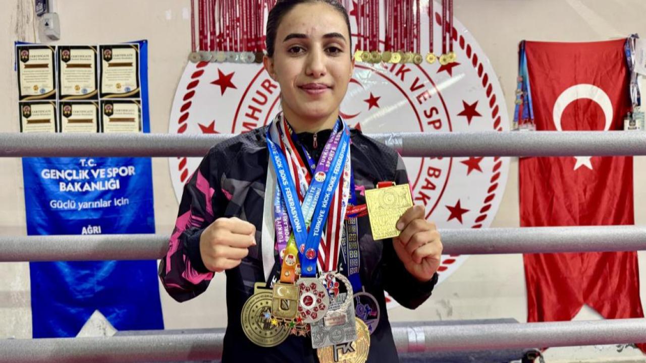 Ağrı&#039;nın tek kadın kickboksçusu Sibel Oruç, Türkiye ve dünya şampiyonluklarıyla genç kızlara ilham veriyor