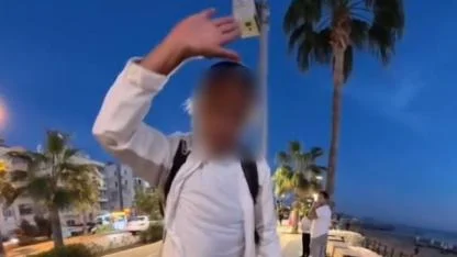 Alanya'da Alkollü Şahıstan Korkunç Tehdit: Bankta Oturan Genç Kızın Köpeğini Kesmekle Korkuttu!