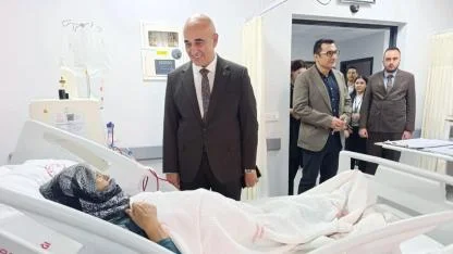 Ayvacık, Küçükkuyu ve Ezine'de Kritik Sağlık Ziyaretleri! İl Müdürü, Sahadan Görüş ve Önerileri Aldı!