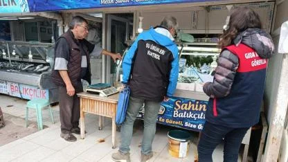 Balık Satış Noktalarında 'Sıfır Tolerans' Dönemi: Etiket, Hijyen ve Yasa Dışı Av Mercek Altında