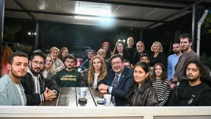 Başkan Erkek, öğrencilerle bir araya gelerek çorba ikramında bulundu