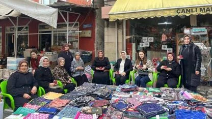 Başkan Zeynep Çelik pazar esnafıyla buluştu