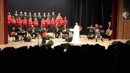 Biga Belediyesi Korosu’ndan duygu dolu 10 Kasım konseri