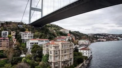 Boğaz'ın incisi Zeki Paşa Yalısı yeni sahibini bekliyor