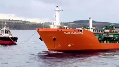 Çanakkale Boğazı’ndan geçen tanker makine arızası yaptı
