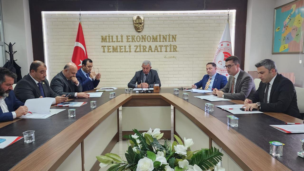 ÇANAKKALE&#039;DE BARAJLARDA KRİTİK EŞİK! Tarımsal Kuraklık Toplantısı Yapıldı: Sulama Kararı ŞUBAT Ayına Ertelendi!