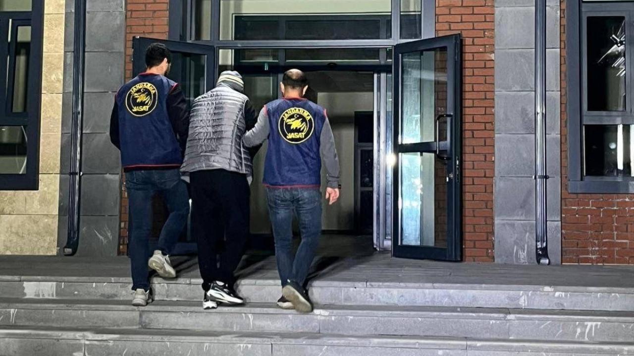 Çanakkale&#039;de &#039;Kafes&#039; Operasyonu! 17-23 Kasım&#039;da Suç Dünyasına Dev Darbe: 15 Şüpheli Tutuklandı