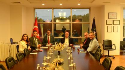 ÇANAKKALE’DE ÖĞRENCİLERE 'İŞ GARANTİSİ' PROTOKOLÜ! ÇTB ve ÇOMÜ Güçlerini Birleştirdi: Mezunlar Artık Daha Kolay İşe Girecek!