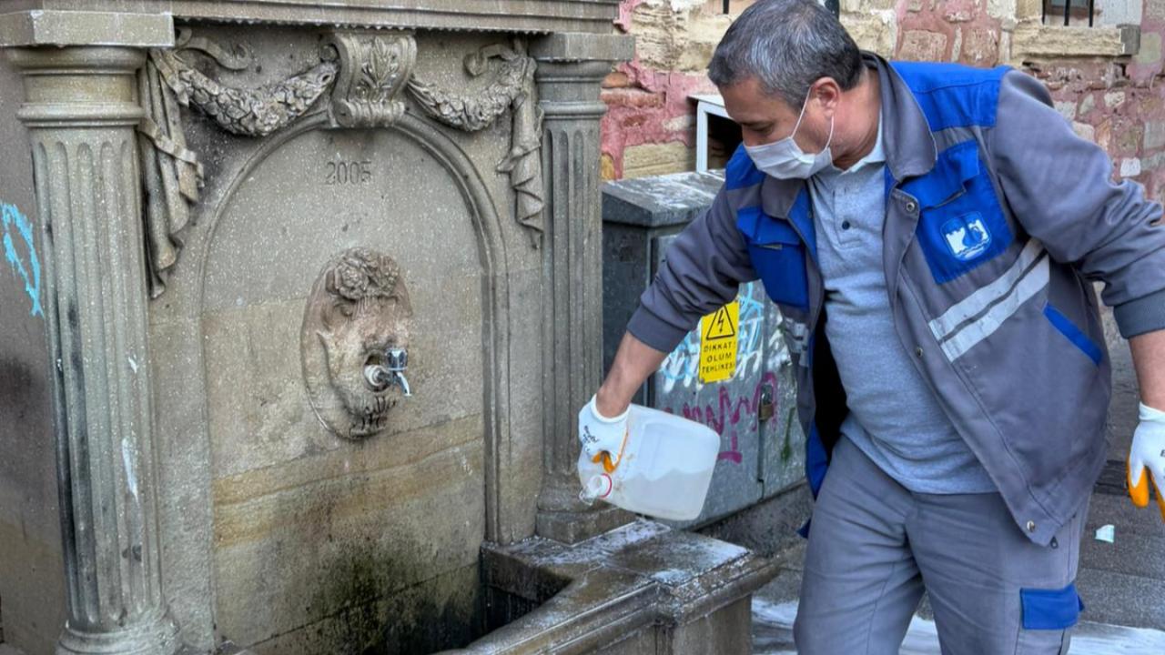 Çanakkale&#039;de sokak çeşmeleri temizleniyor