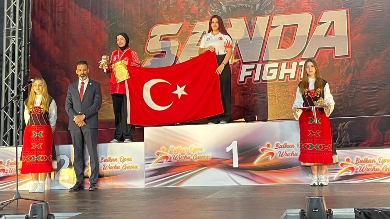 Çanakkale&#039;den Balkanlara Milli Güç! Wushu&#039;da Ceyda Güven&#039;den Türkiye&#039;ye GÜMÜŞ MADALYA!