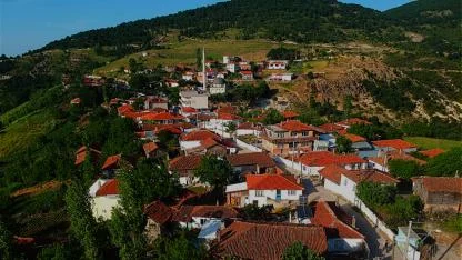 Çanakkale'ye Bir Buçuk Saat Uzaklıkta Saklı Lezzet Durağı: Biga'nın Işıkeli Köyü ve Coğrafi İşaretli Nohut Kahvesi ve Oğlak Çevirme