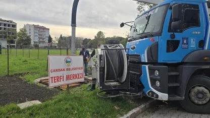 Çardak’ta altyapı bakımı başladı: Tıkalı hatlara müdahale sürüyor