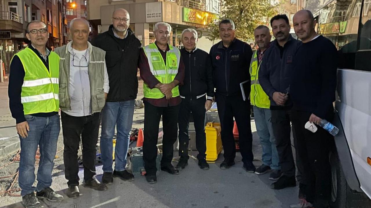 ÇOMÜ akademisyenleri Gebze bina çökmesini inceliyor