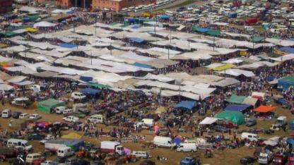 "ÇOMÜ'de Geleneksel Çığlık: Anadolu'nun Panayır Ruhu Yeniden Doğuyor!"