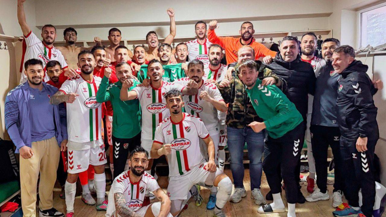 Ezinespor Nihayet Patladı! Deplasmanda Aslan Kesti, Sezonun İlk Galibiyetini Aldı!