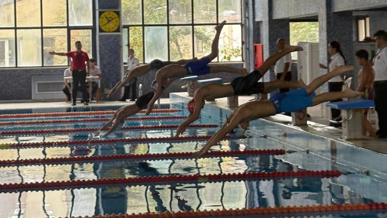 İÇDAŞ Yüzmede Destan Yazdı: 9 Sporcu Türkiye Finalinde!