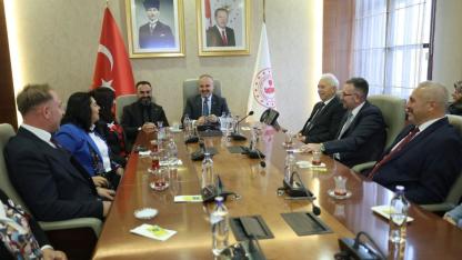 "KAHRAMANLARIN EMANETİ!" İçişleri Bakan Yardımcısı Bülent Turan'dan Şehit Aileleri ve Gazilere Yürekten Vurgu!