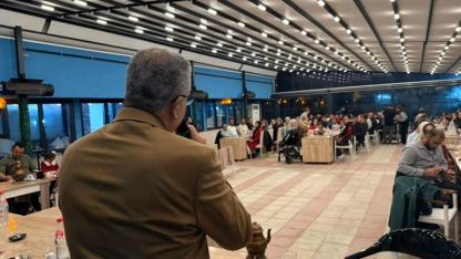 Karabiga Ailesi Moral Depoladı! Başkan Elbi'den Mesai Arkadaşlarına ve Ailelerine Teşekkür Yemeği