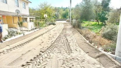 Karabiga Yenileniyor! Başkan Elbi Duyurdu: 'Bin Metrekare Alan Kilit Parke Taşla Kaplandı, Yollar Daha Güvenli!