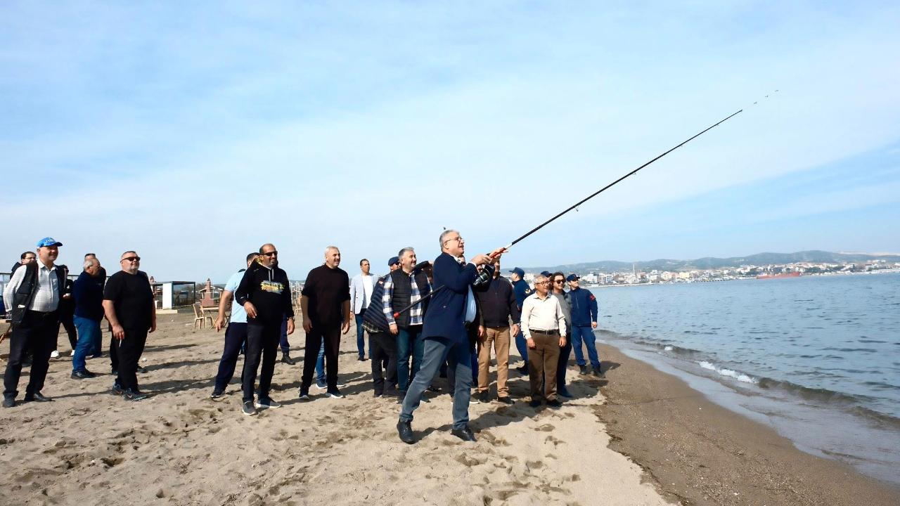 Karabiga&#039;da Oltalar Denize Atıldı: Kıyasıya Mücadele Yaşandı!