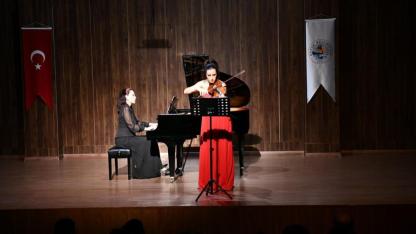 Keman ve Piyano Eşliğinde Tarihe Yolculuk: Kepez'in İzinde!