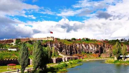 Kültürel Mirasın Koruma Kalkanı Genişliyor: Dört Farklı Bölgede Önemli Arkeolojik Sit Tescilleri ve Sınır Güncellemeleri