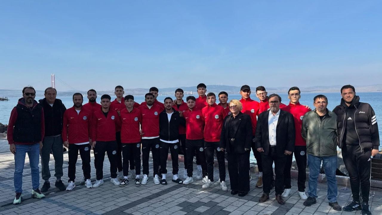 Lapseki Belediye Başkan Vekili, Lapseki Spor A Takımı ile kahvaltıda bir araya geldi