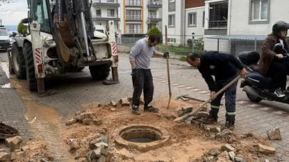 Lapseki’de belediye çalışmaları hız kesmeden sürüyor