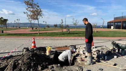 Lapseki’de temizlik ve altyapı çalışmaları aralıksız sürüyor